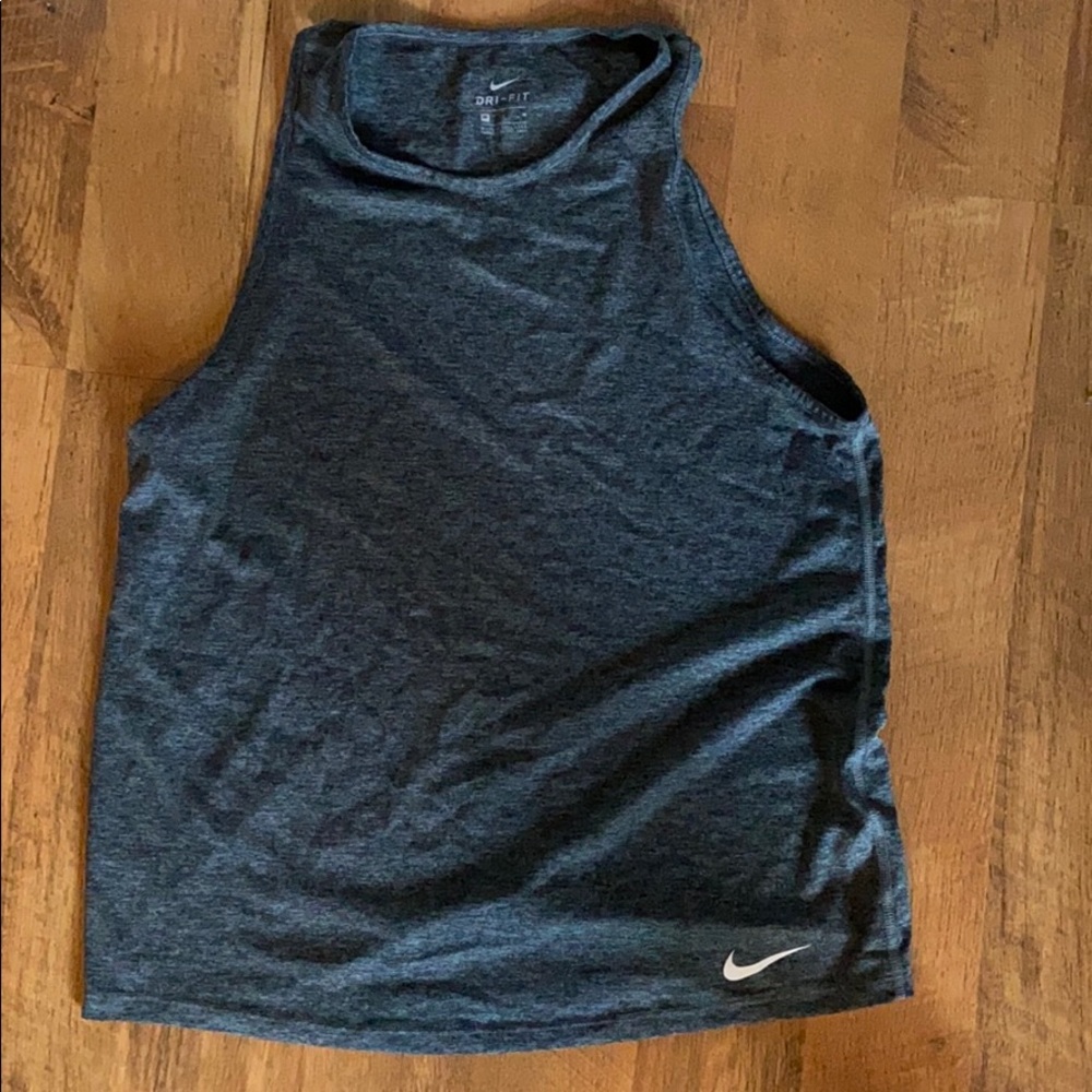 Nike tank
